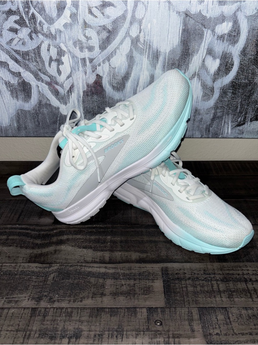 Brooks Women's Trace 4 running shoes SZ 11.5